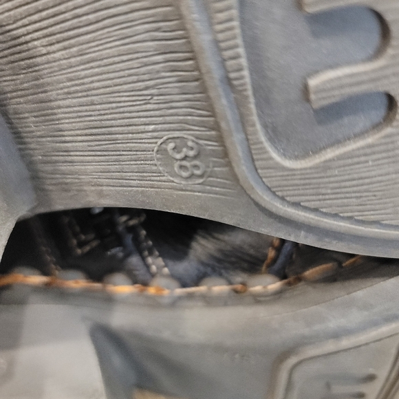 TMA Eyes Washed Leather Lace-up Boots - sz 38 EU / 7.5 US - Picture 10 of 13